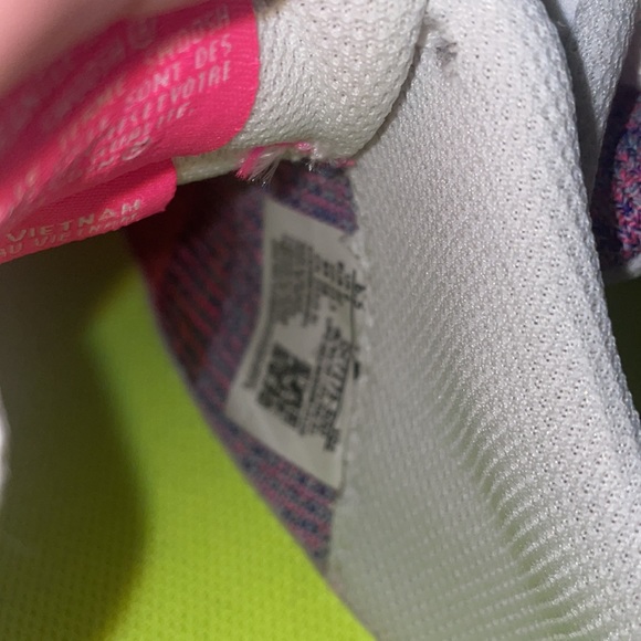 Nike Women's Air Force 1 Crater Flyknit Fuchsia Glow/Wht-Pink Blast - Size 8.5 - Picture 8 of 10